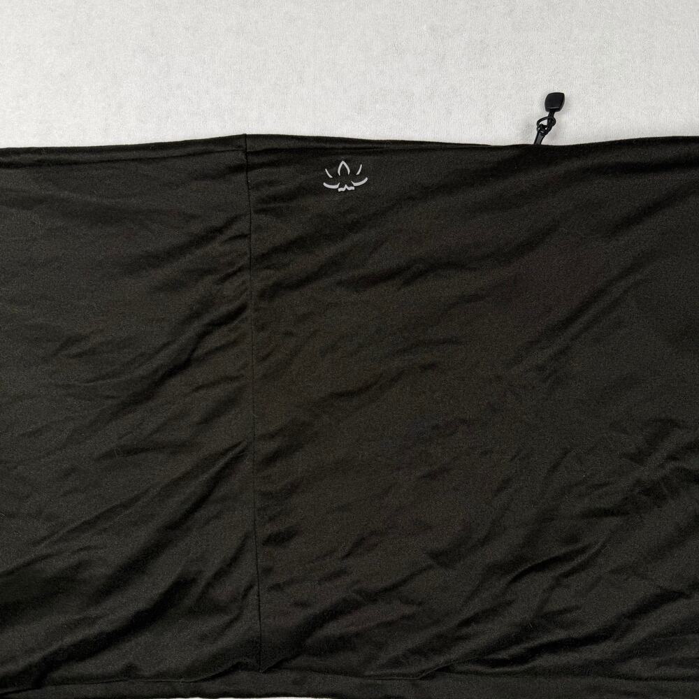 Beyond Yoga Infinity Hidden Pocket Scarf Black One Size Athleisure Travel